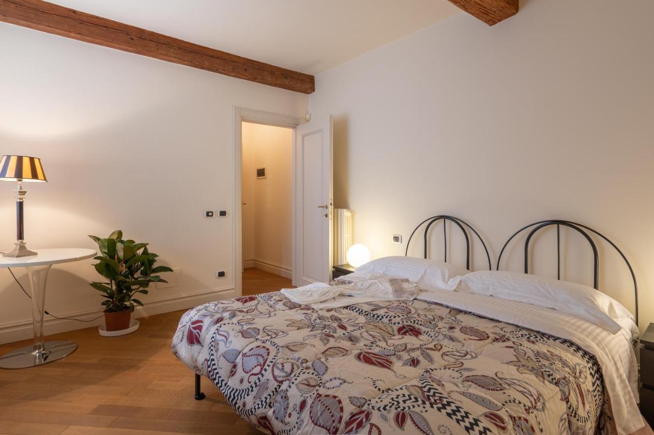 Casa Colonna Ricci Apartment ฟลอเรนซ์ ภายนอก รูปภาพ
